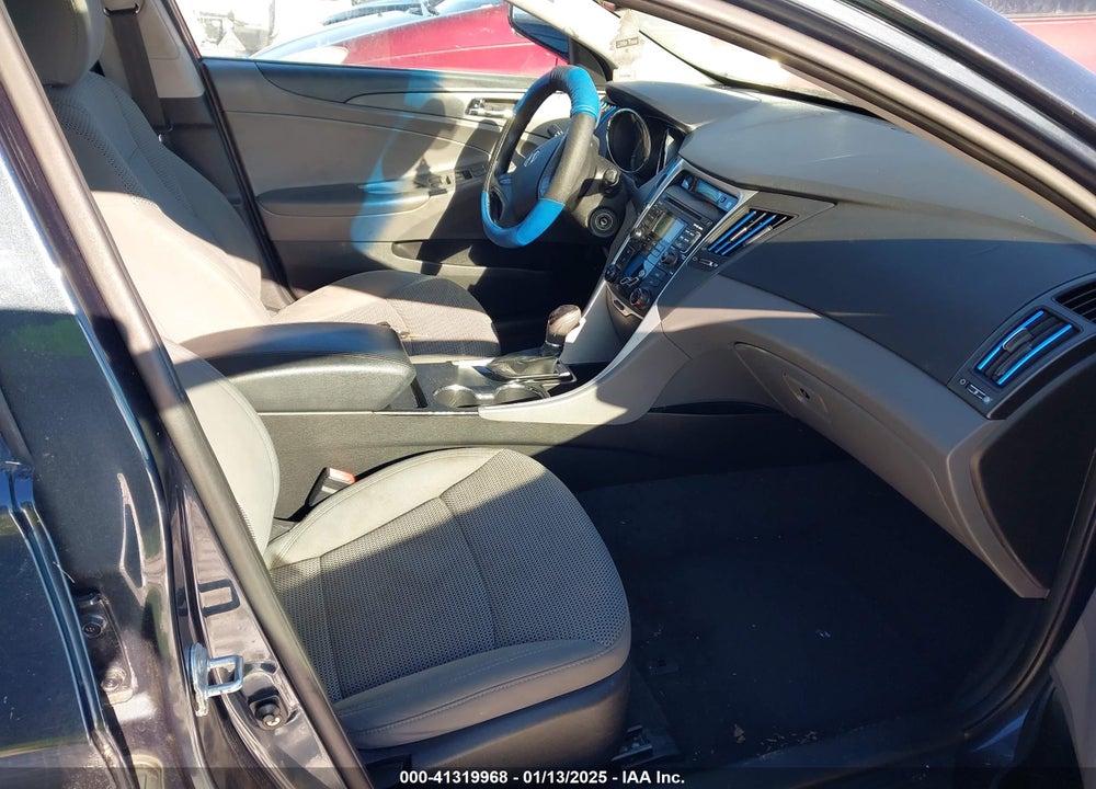 2011 HYUNDAI SONATA VIN: 5NPEB4AC5BH243809
