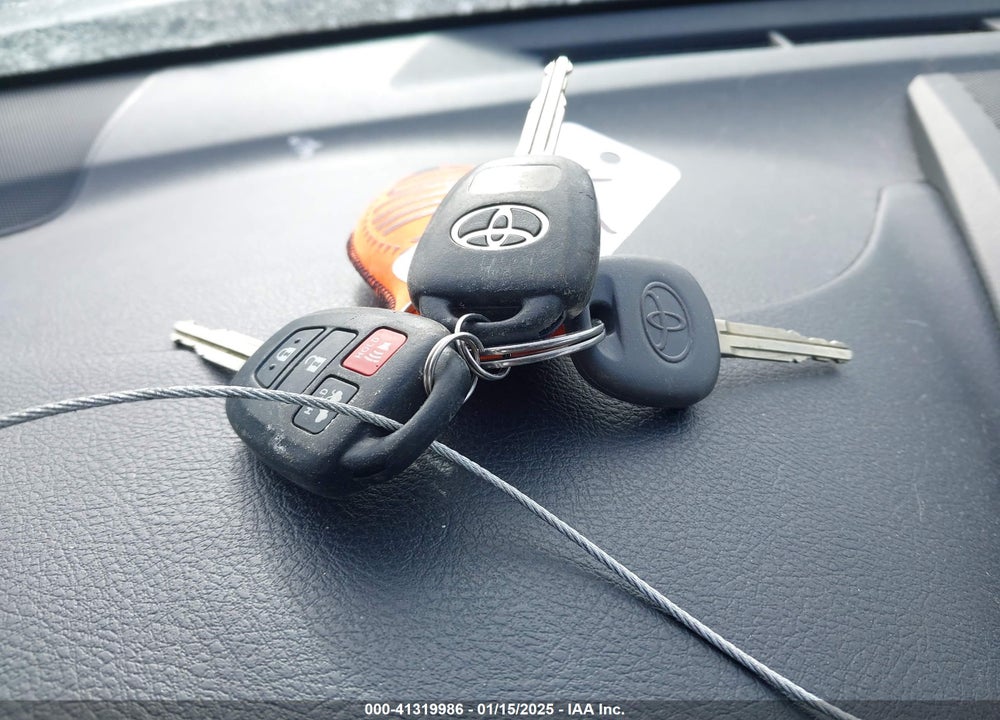 2016 TOYOTA CAMRY SE VIN: 4T1BF1FK6GU209070