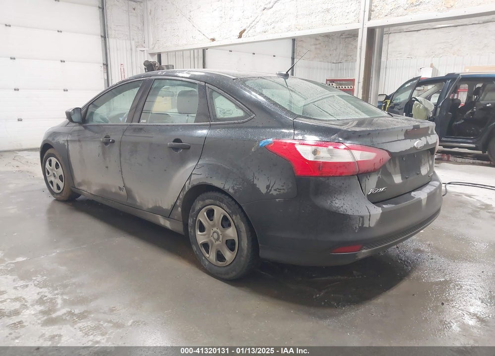 2014 FORD FOCUS VIN: 1FADP3E24EL382957