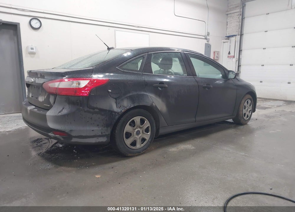 2014 FORD FOCUS VIN: 1FADP3E24EL382957
