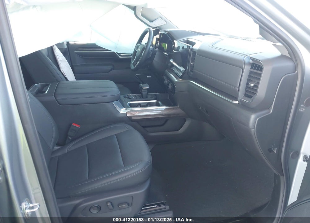 2024 CHEVROLET SILVERADO 1500 4WD SHORT BED LTZ VIN: 1GCUDGED0RZ335858