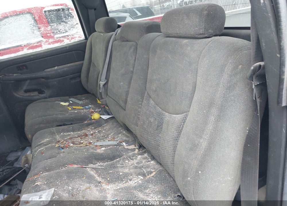 2004 CHEVROLET SILVERADO 2500 LS VIN: 1GCGK23U64F198024