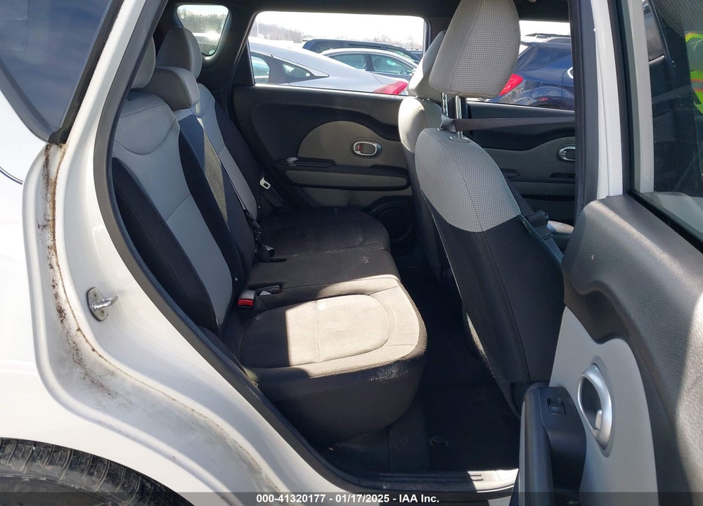 2015 KIA SOUL VIN: KNDJN2A25F7141440