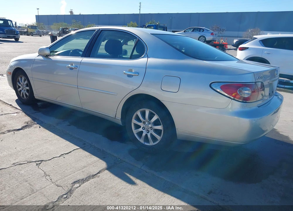 2002 LEXUS ES 300 VIN: JTHBF30G225007414