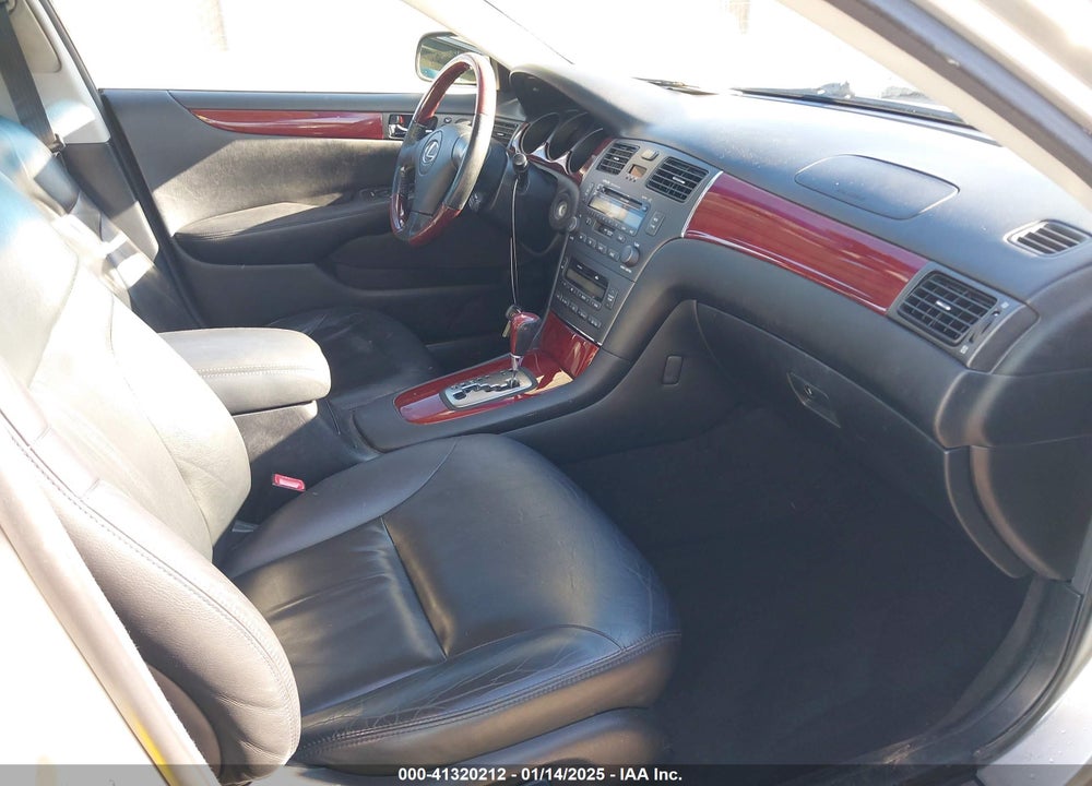 2002 LEXUS ES 300 VIN: JTHBF30G225007414