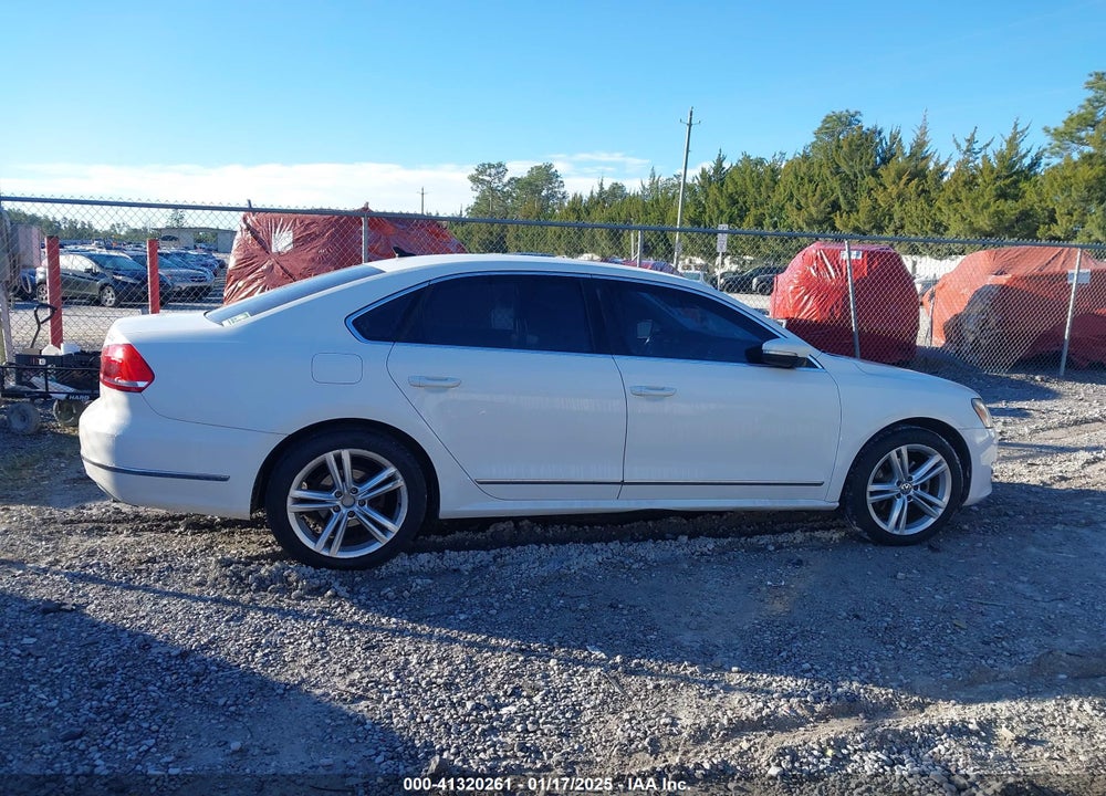 2015 VOLKSWAGEN PASSAT VIN: 1VWBS7A31FC008312