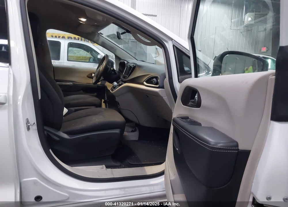 2022 CHRYSLER VOYAGER LX VIN: 2C4RC1CGXNR103419