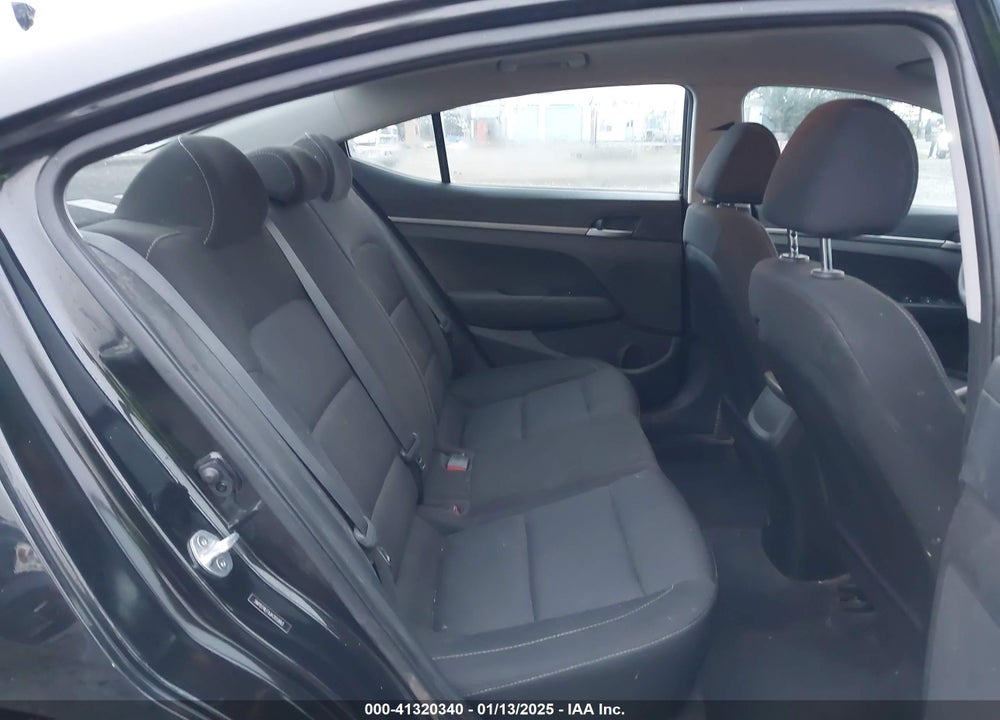 2018 HYUNDAI ELANTRA VIN: 5NPD74LFXJH355993