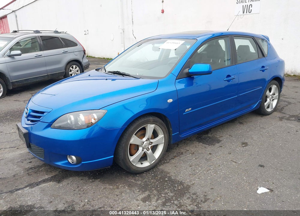 2005 MAZDA 3 S VIN: JM1BK343951218898