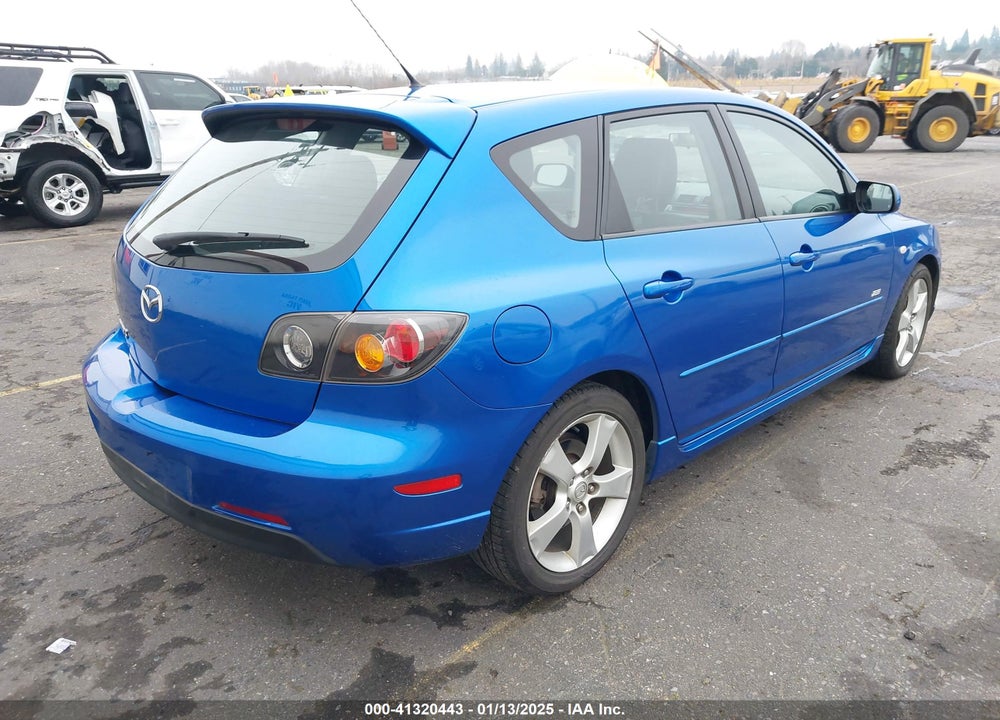 2005 MAZDA 3 S VIN: JM1BK343951218898