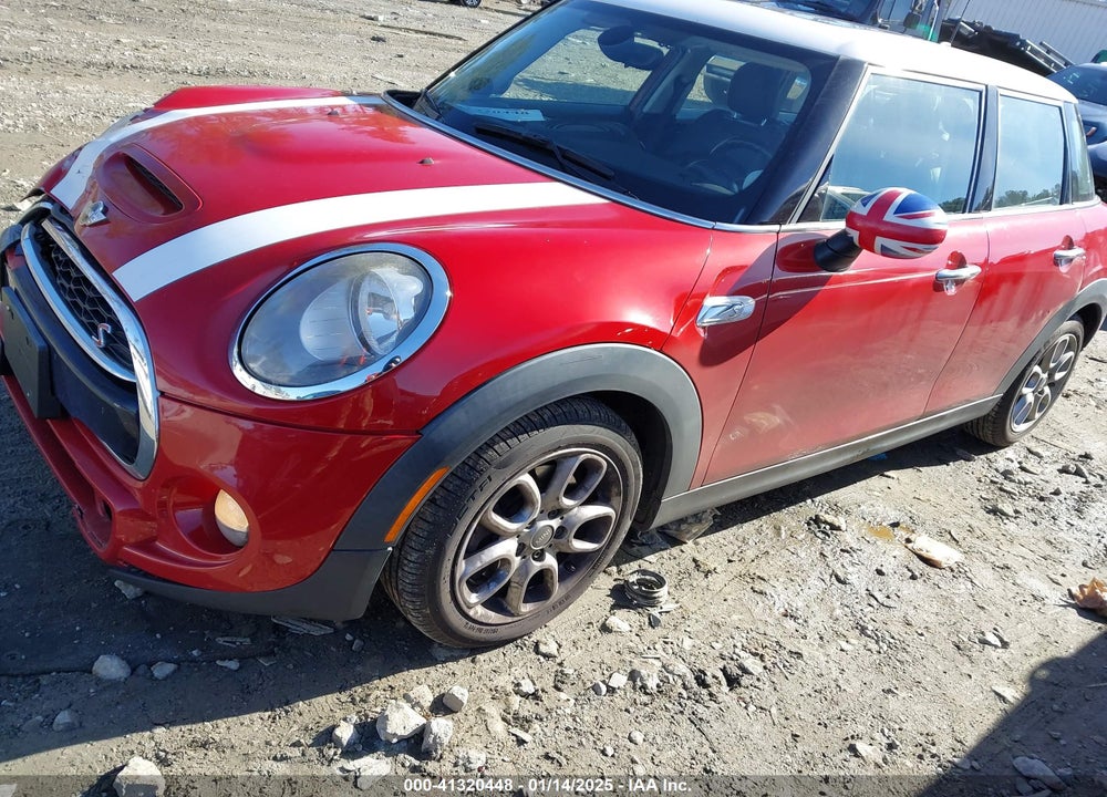 2015 MINI HARDTOP COOPER S VIN: WMWXU3C58F2B56151