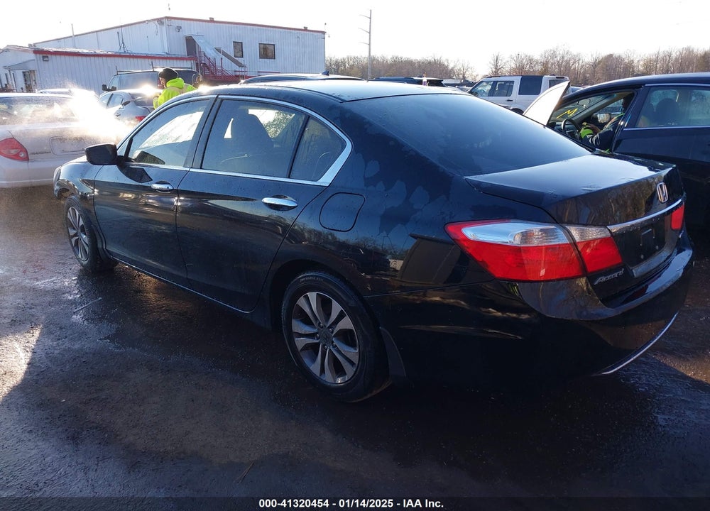 2015 HONDA ACCORD LX VIN: 1HGCR2F30FA073275