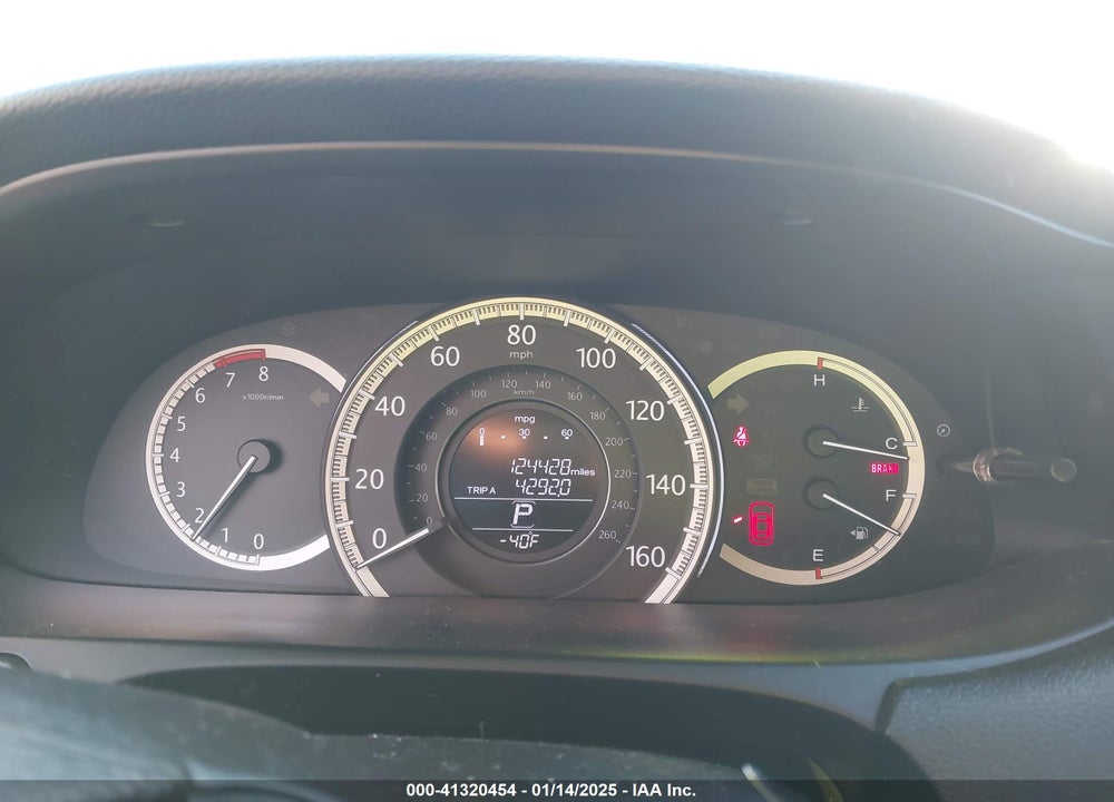 2015 HONDA ACCORD LX VIN: 1HGCR2F30FA073275
