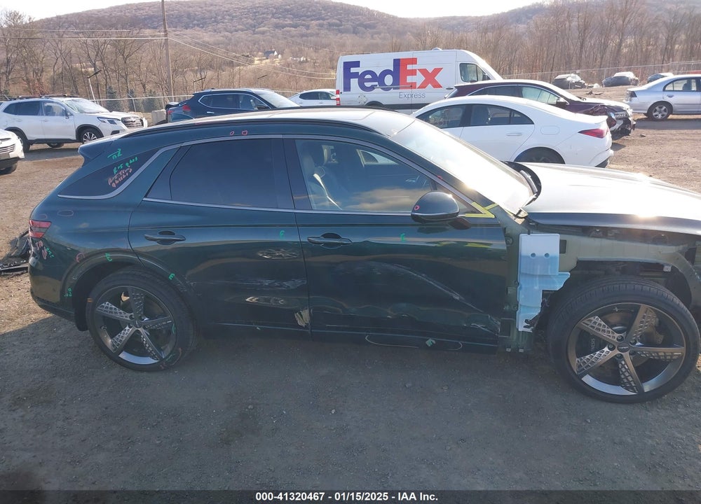 2023 GENESIS GV70 2.5T AWD VIN: KMUMADTB9PU088033