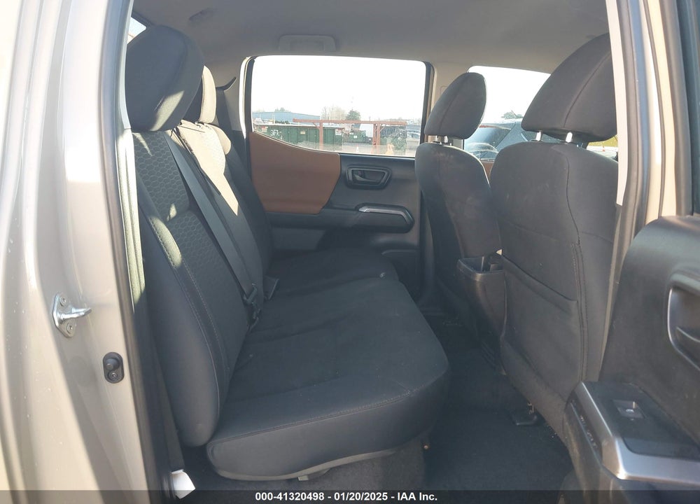 2019 TOYOTA TACOMA VIN: 3TMCZ5AN5KM197841