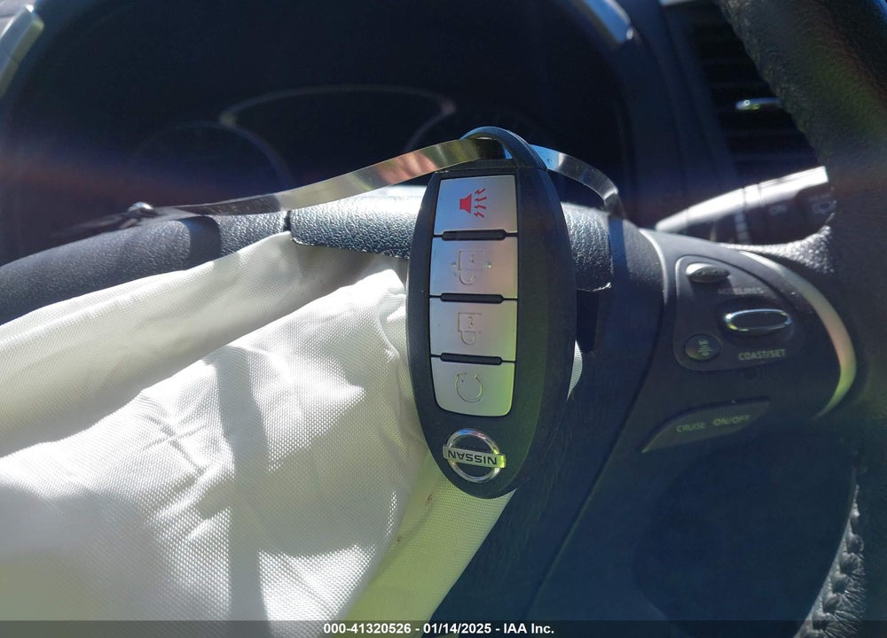 2019 NISSAN PATHFINDER SV VIN: 5N1DR2MM2KC617509
