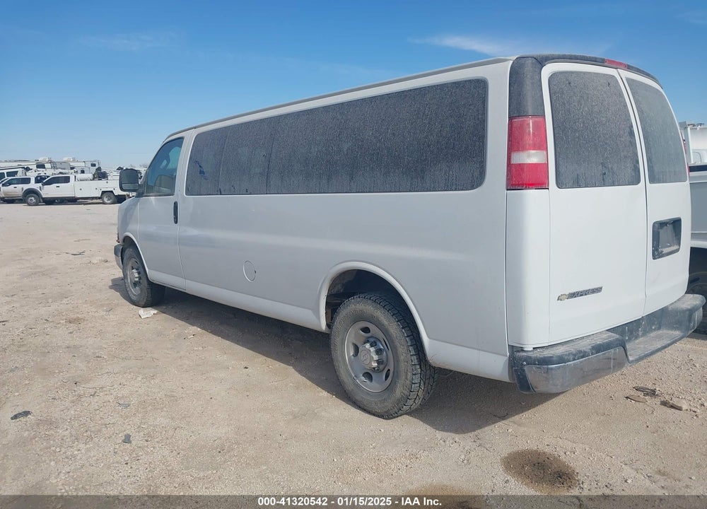 2020 CHEVROLET EXPRESS PASSENGER RWD 3500 EXTENDED WHEELBASE LT VIN: 1GAZGPFG6L1191611