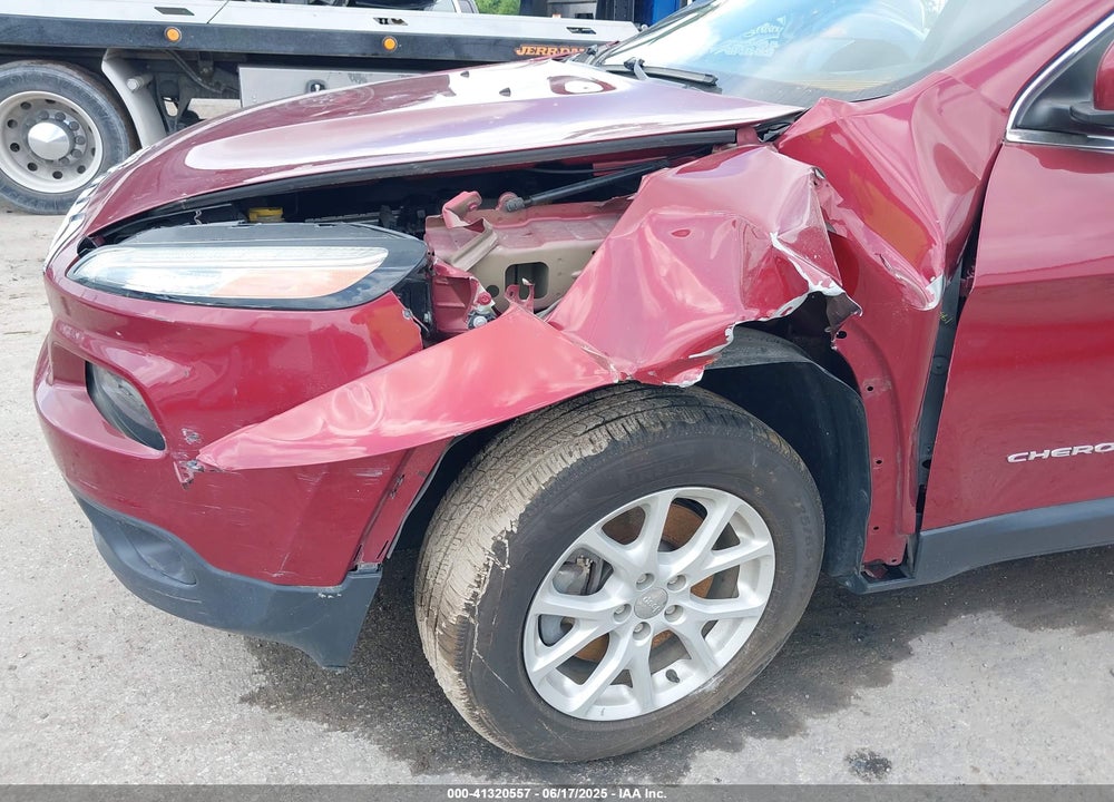 2016 JEEP CHEROKEE VIN: 1C4PJMCB4GW267634