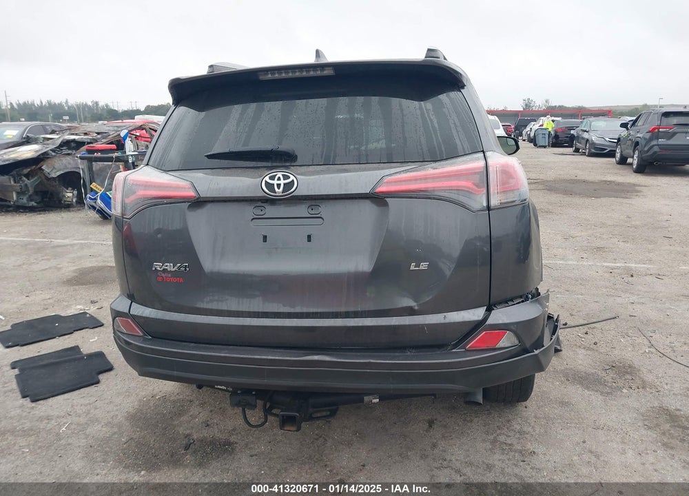 2018 TOYOTA RAV4 LE VIN: JTMZFREV5JJ207638