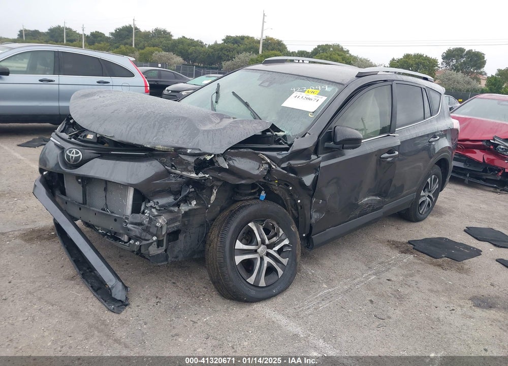 2018 TOYOTA RAV4 LE VIN: JTMZFREV5JJ207638
