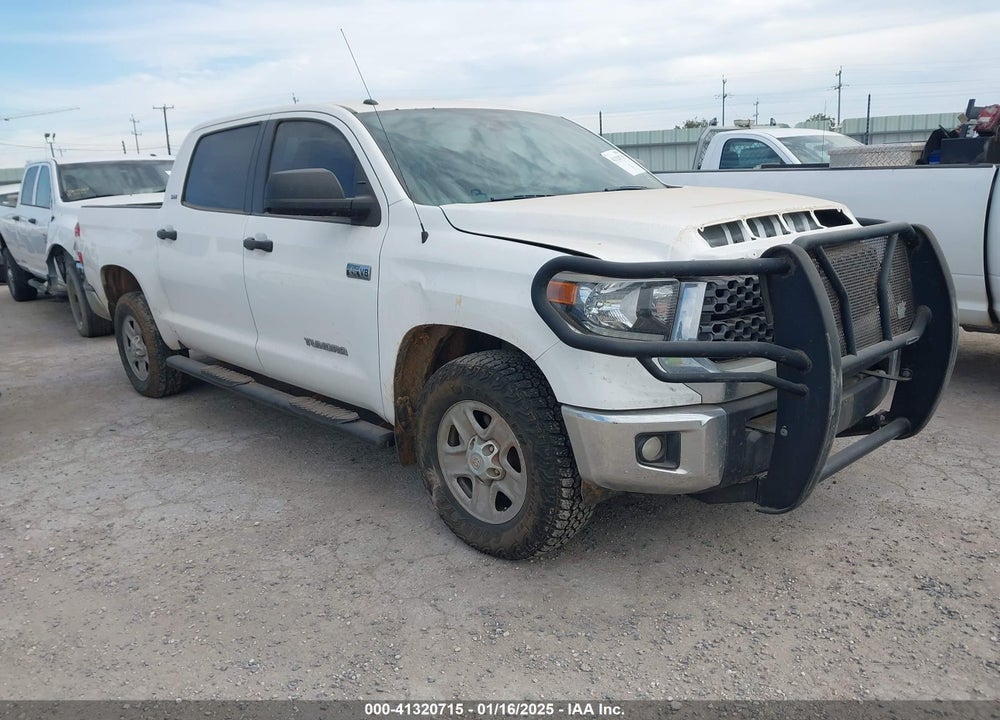 2018 TOYOTA TUNDRA SR5 5.7L V8 VIN: 5TFDW5F19JX770994