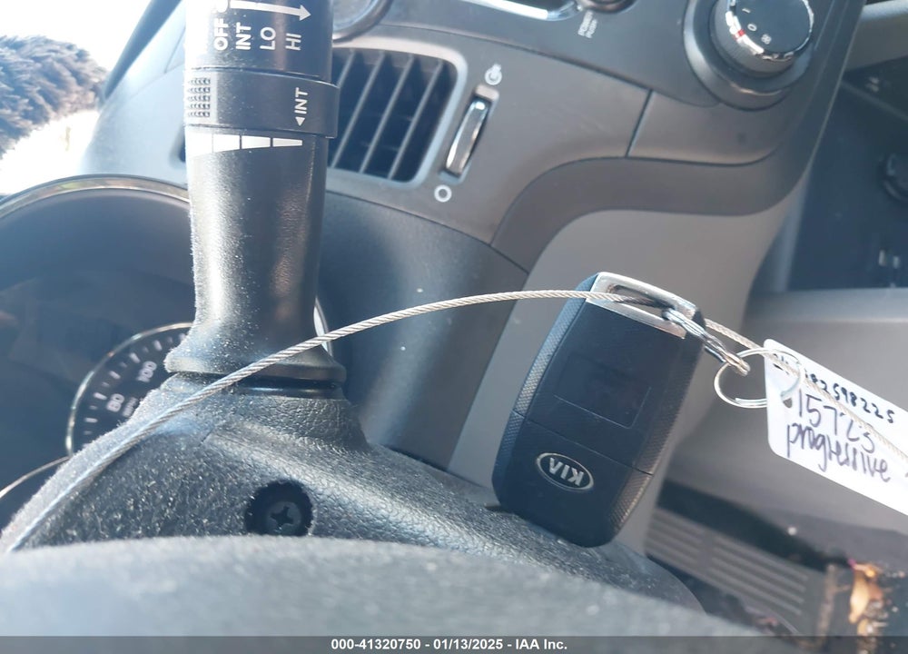 2017 KIA FORTE VIN: 3KPFK4A7XHE121712