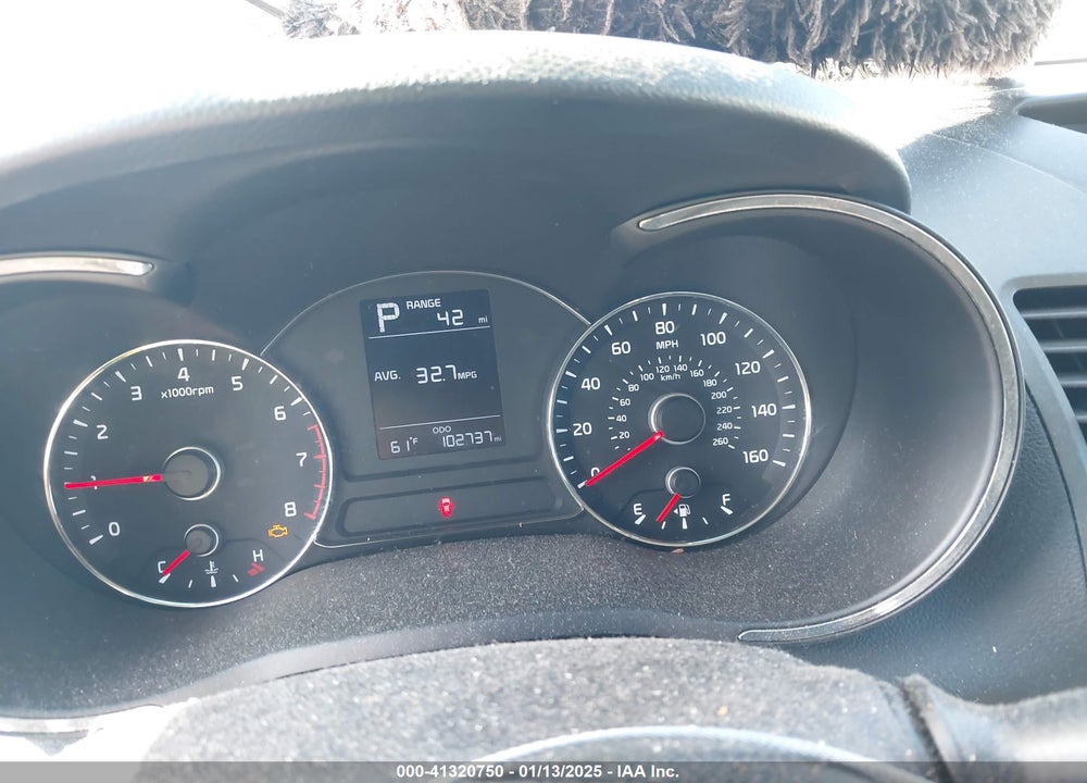 2017 KIA FORTE VIN: 3KPFK4A7XHE121712