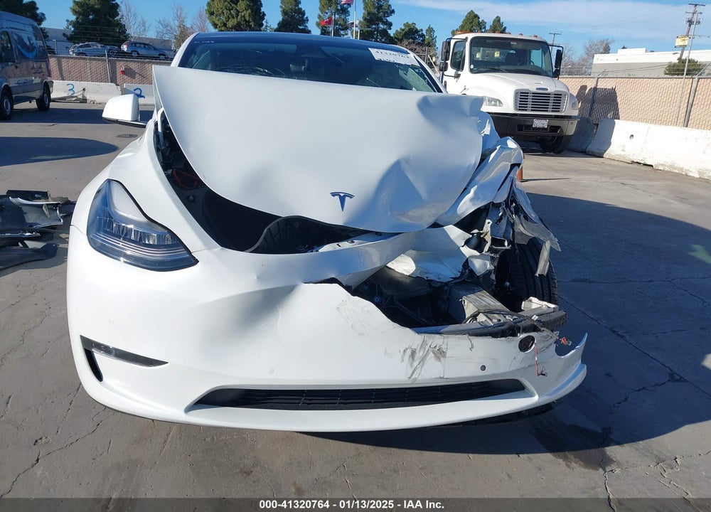 2020 TESLA MODEL Y LONG RANGE DUAL MOTOR ALL-WHEEL DRIVE VIN: 5YJYGDEE1LF058392