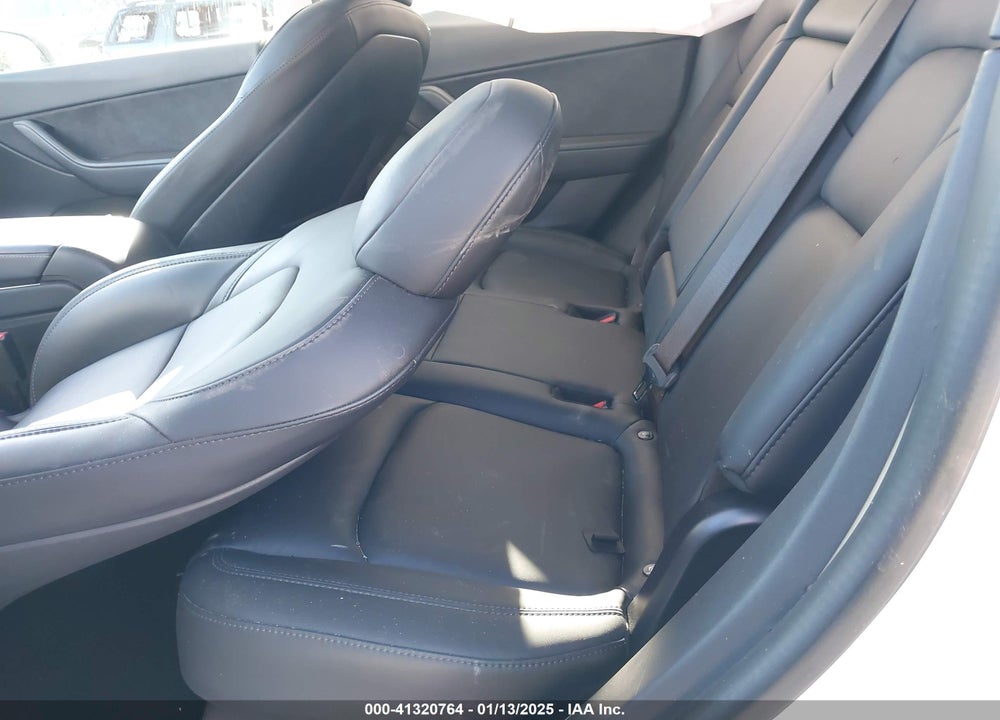2020 TESLA MODEL Y LONG RANGE DUAL MOTOR ALL-WHEEL DRIVE VIN: 5YJYGDEE1LF058392