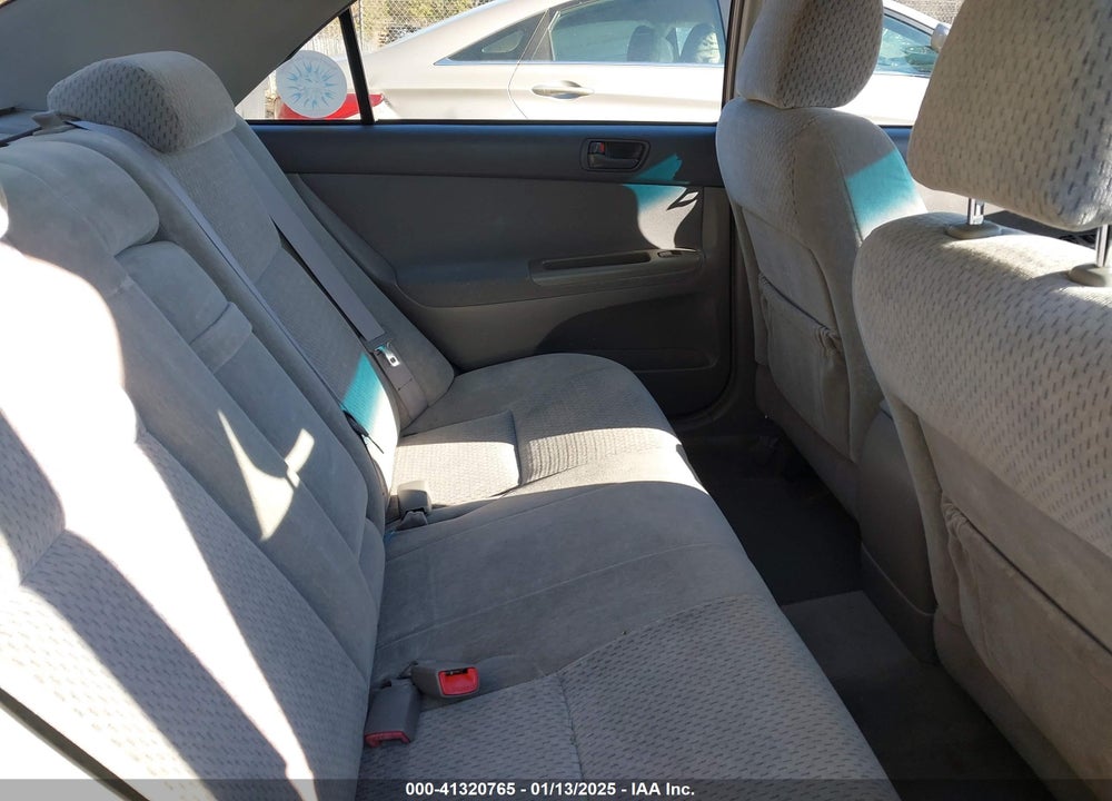2004 TOYOTA CAMRY LE VIN: 4T1BE32K74U826493