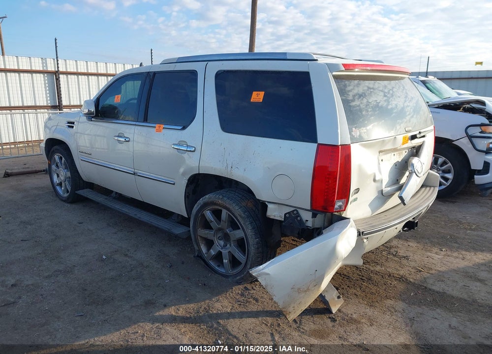 2011 CADILLAC ESCALADE PREMIUM VIN: 1GYS4CEF4BR356858