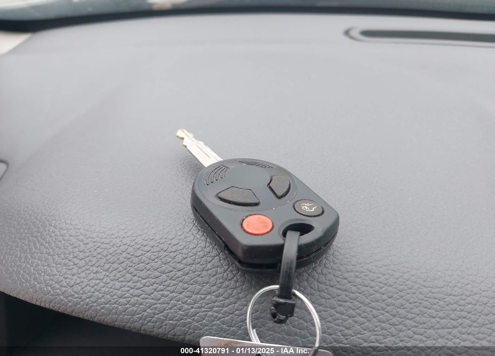 2012 FORD FUSION VIN: 3FAHP0GA5CR449911