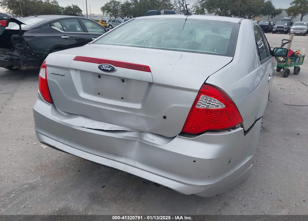 2012 FORD FUSION VIN: 3FAHP0GA5CR449911