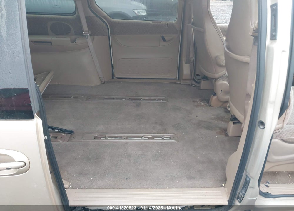 2000 DODGE CARAVAN SE VIN: 1B4GP45G4YB574864