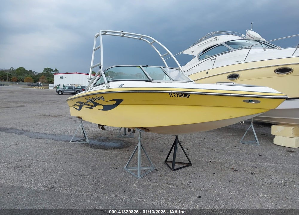 2004 FINELINE INDUSTRIES BOAT VIN: FNEB0925K304