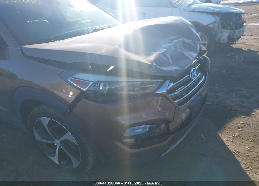 2016 HYUNDAI TUCSON LIMITED VIN: KM8J3CA2XGU097901