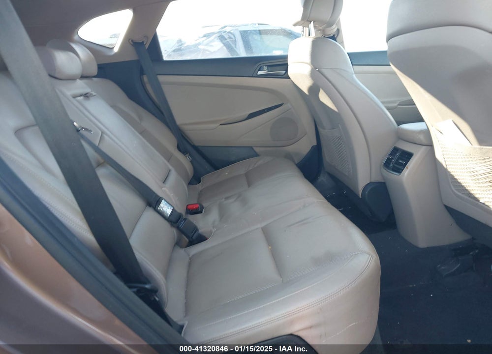 2016 HYUNDAI TUCSON LIMITED VIN: KM8J3CA2XGU097901