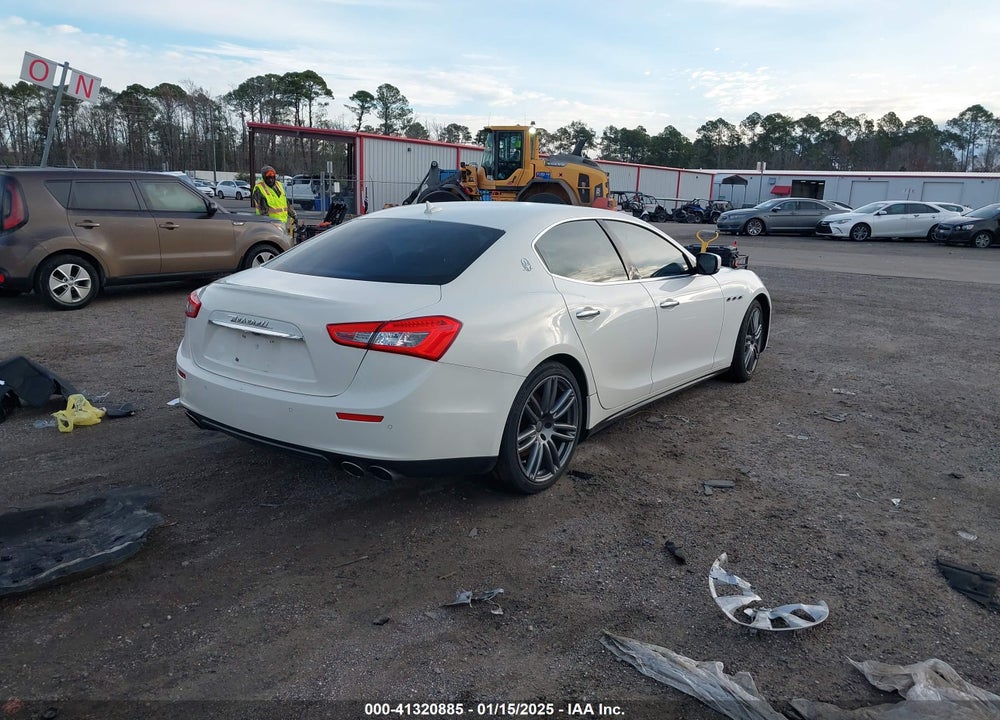 2015 MASERATI GHIBLI VIN: ZAM57RTA7F1133010