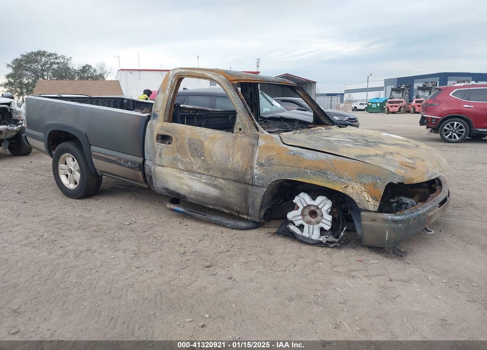 1999 CHEVROLET SILVERADO 1500 LS VIN: 1GCEC14T2XE191151