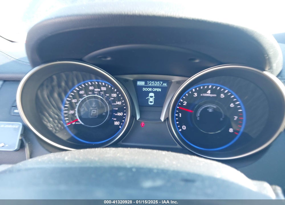 2015 HYUNDAI GENESIS VIN: KMHHT6KJ6FU129862