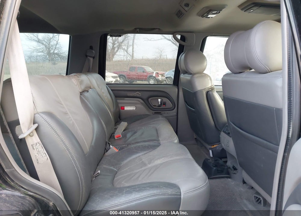 2000 GMC YUKON DENALI VIN: 1GKEK63R6YR188905