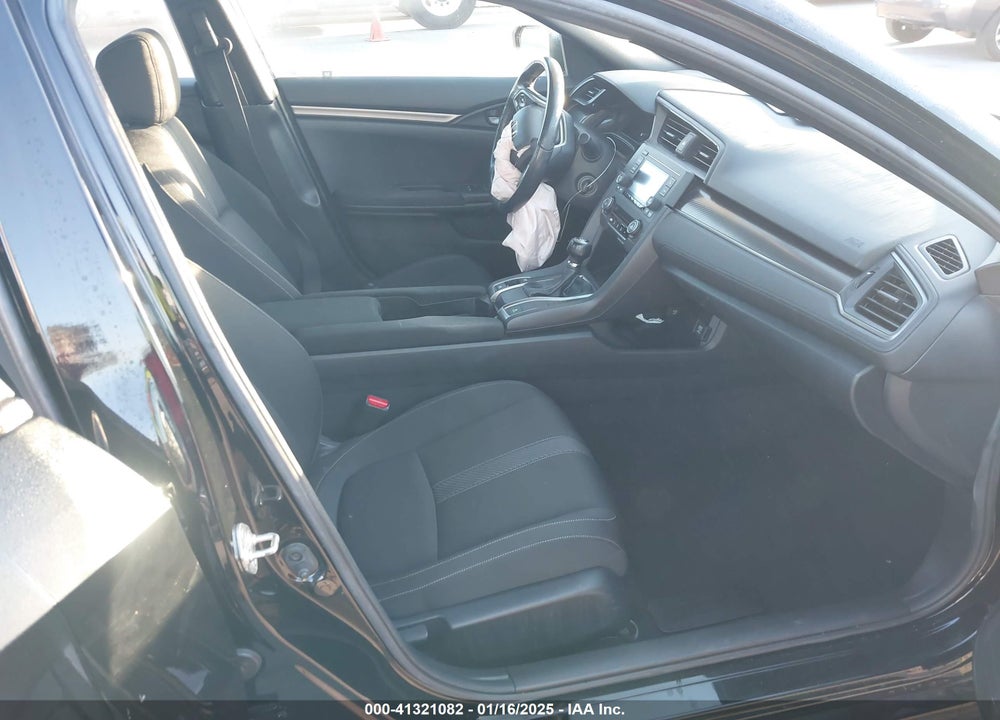 2018 HONDA CIVIC VIN: SHHFK7G44JU206798
