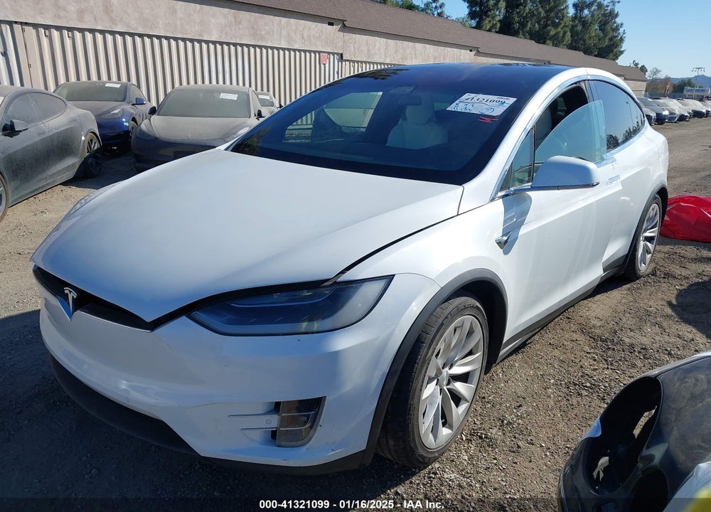 2018 TESLA MODEL X 100D/75D/P100D VIN: 5YJXCAE29JF090550