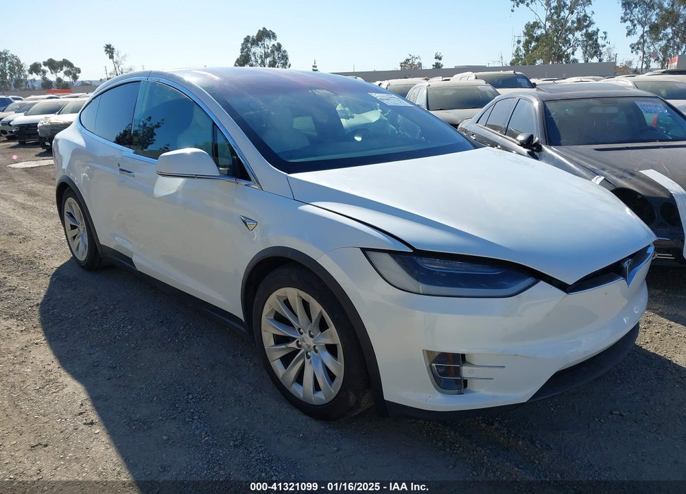 2018 TESLA MODEL X 100D/75D/P100D VIN: 5YJXCAE29JF090550