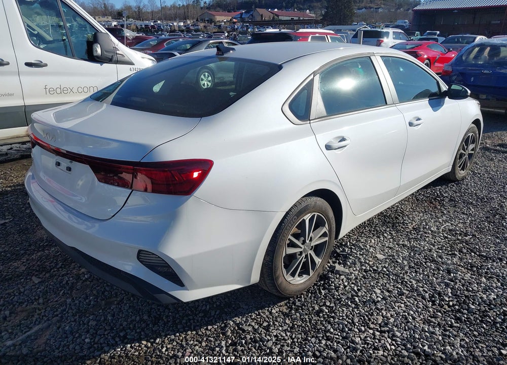2023 KIA FORTE LXS VIN: 3KPF24AD6PE642124