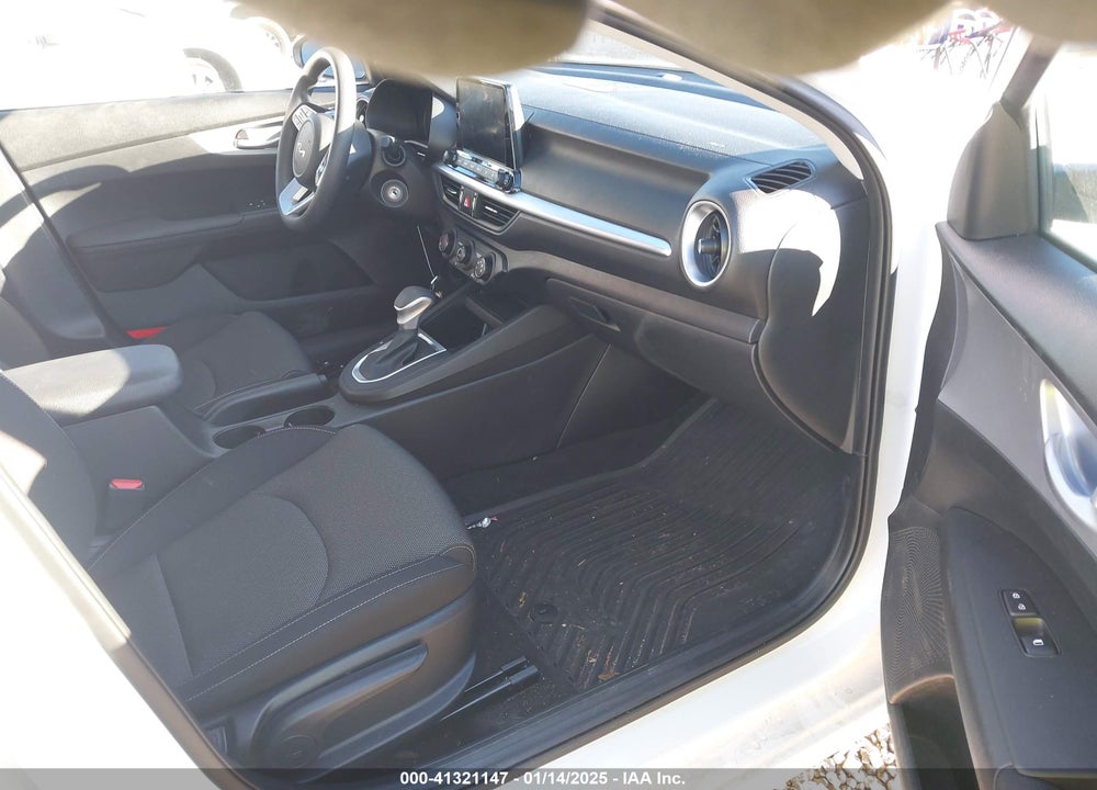 2023 KIA FORTE LXS VIN: 3KPF24AD6PE642124