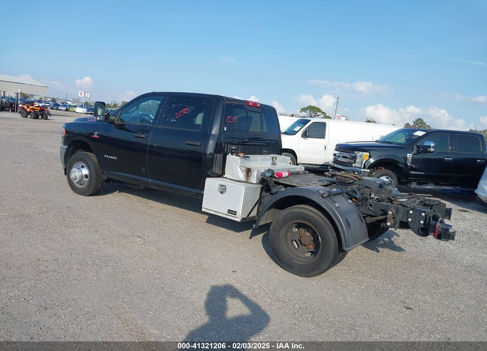 2022 RAM 3500 VIN: 3C63RRGL7NG268836