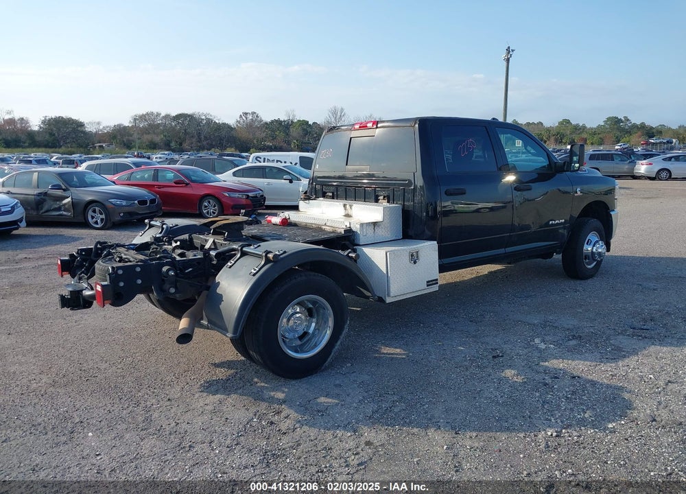 2022 RAM 3500 VIN: 3C63RRGL7NG268836