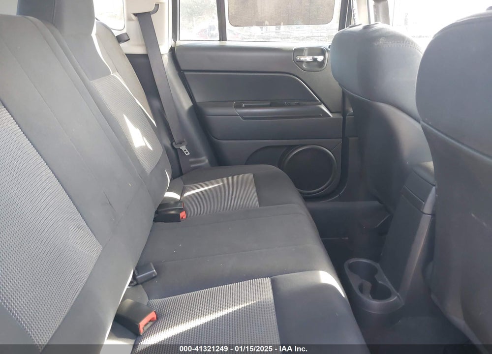 2011 JEEP COMPASS VIN: 1J4NT1FB7BD172639