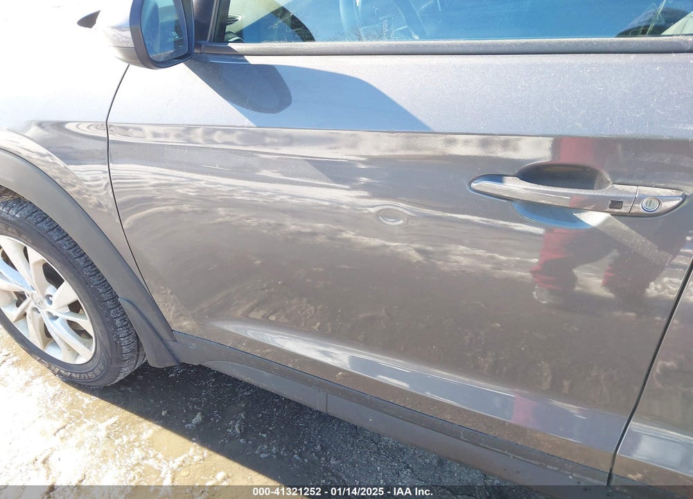 2020 HYUNDAI TUCSON VALUE VIN: KM8J3CA47LU255025
